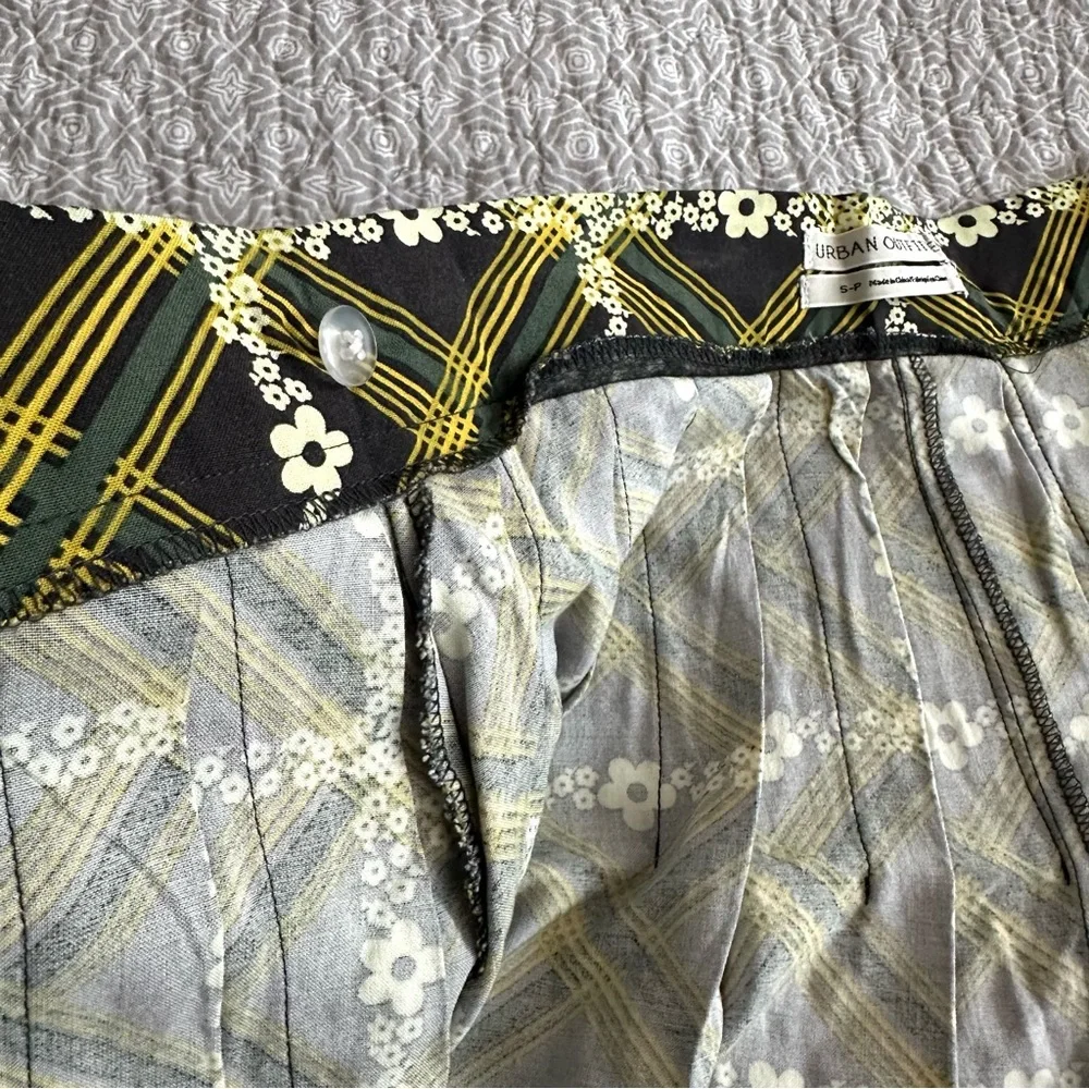 Urban Outfitters Floral Plaid Schoolgirl Grunge Pleated Wrap Mini Skirt Size S